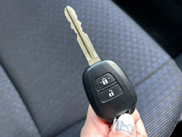 プロボックスバン 2WD(トヨタ)の車両写真