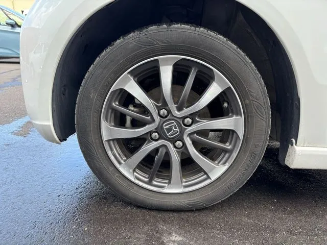 N BOX カスタム(ホンダ)の車両写真