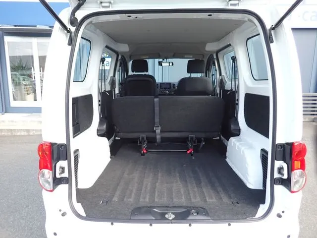 NV200バネットバン(ニッサン)の車両写真