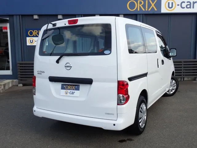 NV200バネットバン(ニッサン)の車両写真