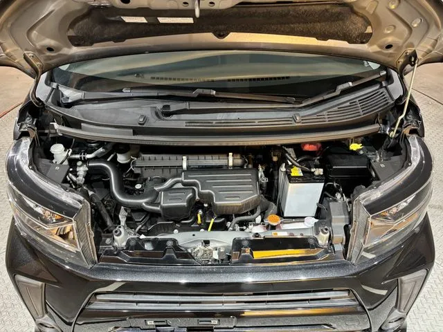 ムーヴ　カスタム（ダイハツ）の車両写真