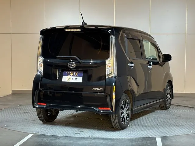 ムーヴ　カスタム（ダイハツ）の車両写真