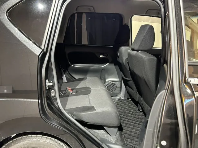 ムーヴ　カスタム（ダイハツ）の車両写真