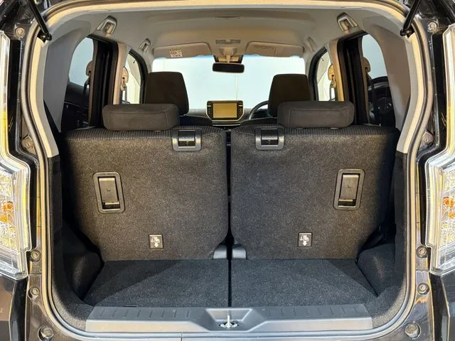 ムーヴ　カスタム（ダイハツ）の車両写真