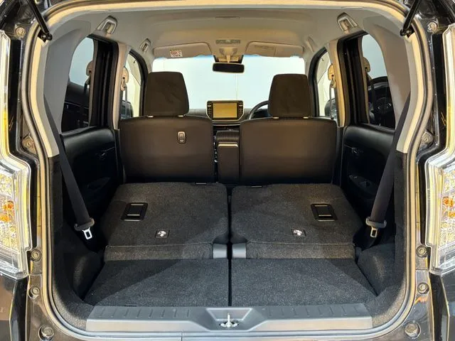 ムーヴ　カスタム（ダイハツ）の車両写真