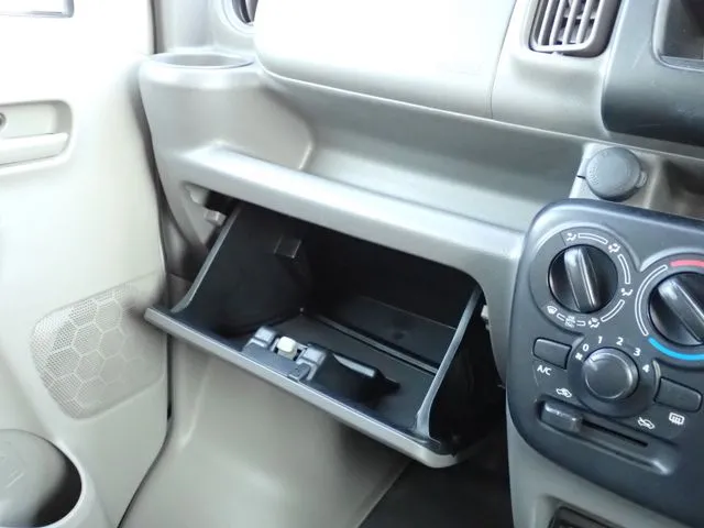 エブリイバン（スズキ）の車両写真