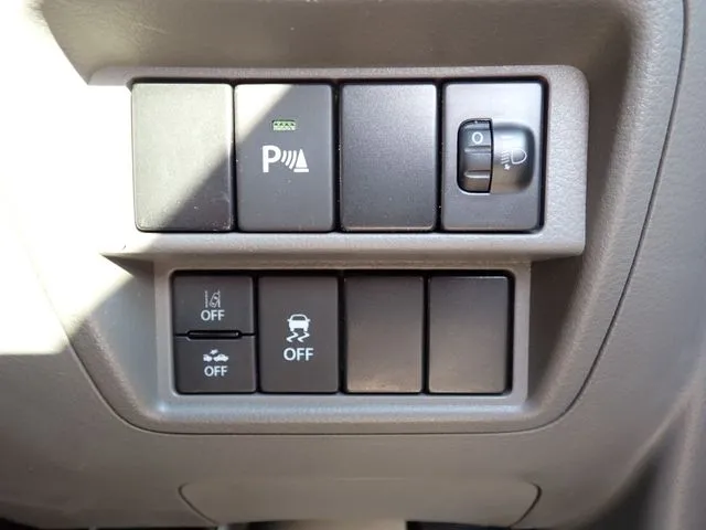 エブリイバン（スズキ）の車両写真