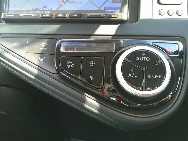 アクア(トヨタ)の車両写真