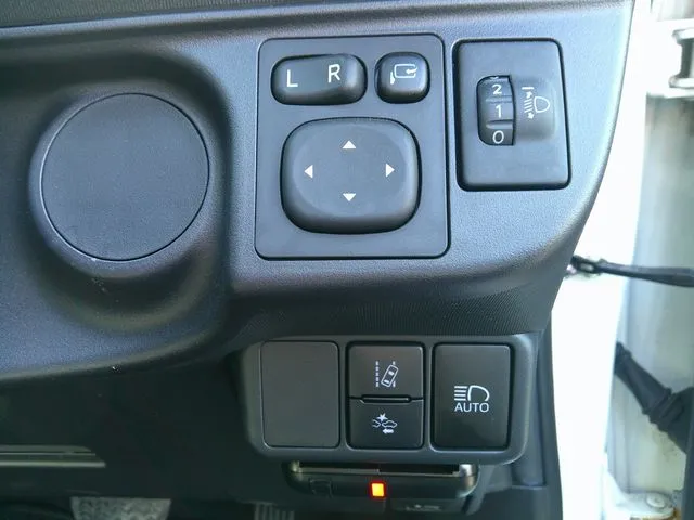 アクア(トヨタ)の車両写真