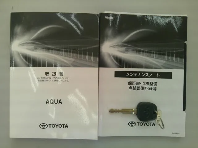 アクア(トヨタ)の車両写真