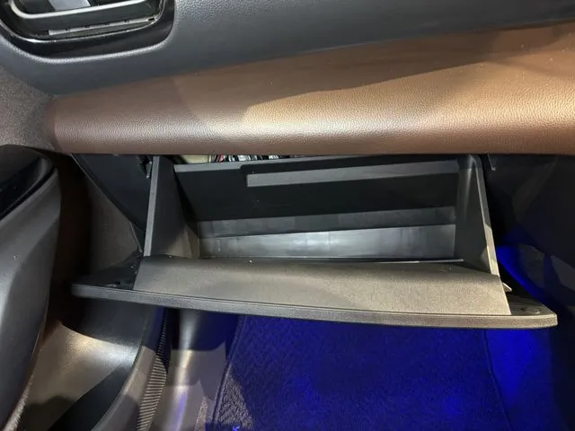 ヤリスクロス　ハイブリッド（トヨタ）の車両写真