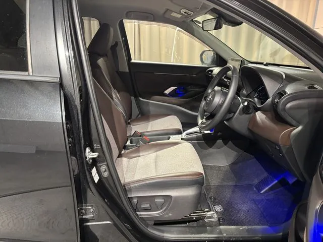 ヤリスクロス　ハイブリッド（トヨタ）の車両写真