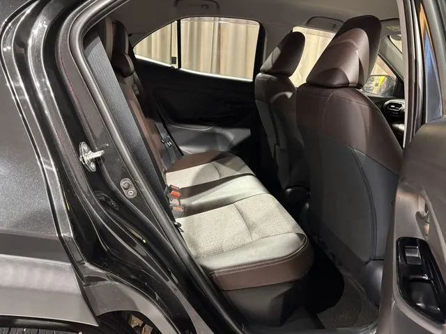 ヤリスクロス　ハイブリッド（トヨタ）の車両写真