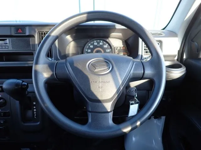 ハイゼットカーゴ(ダイハツ)の車両写真