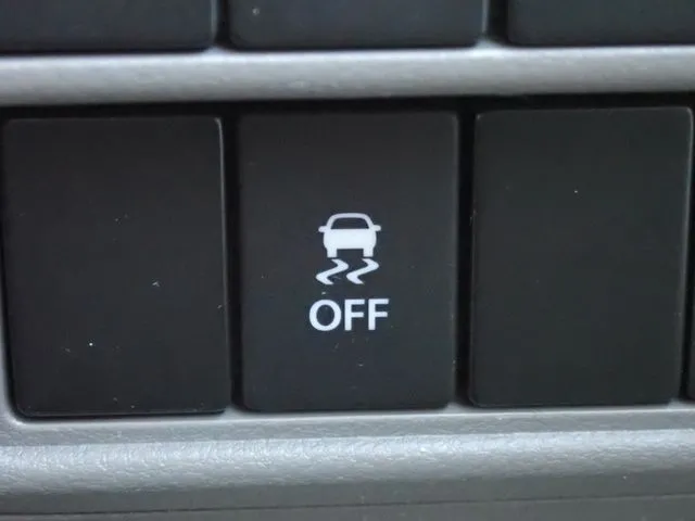 NV100クリッパー(ニッサン)の車両写真