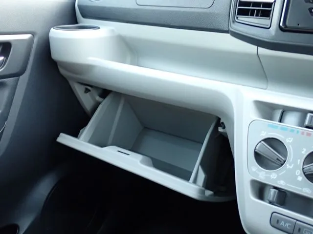 ミラ イース(ダイハツ)の車両写真