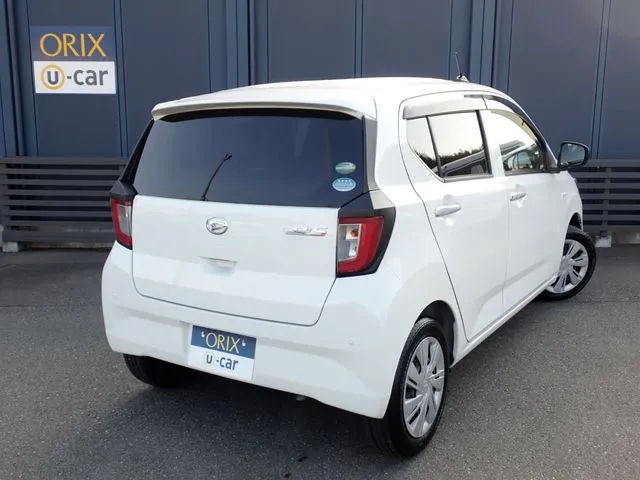 ミラ イース(ダイハツ)の車両写真