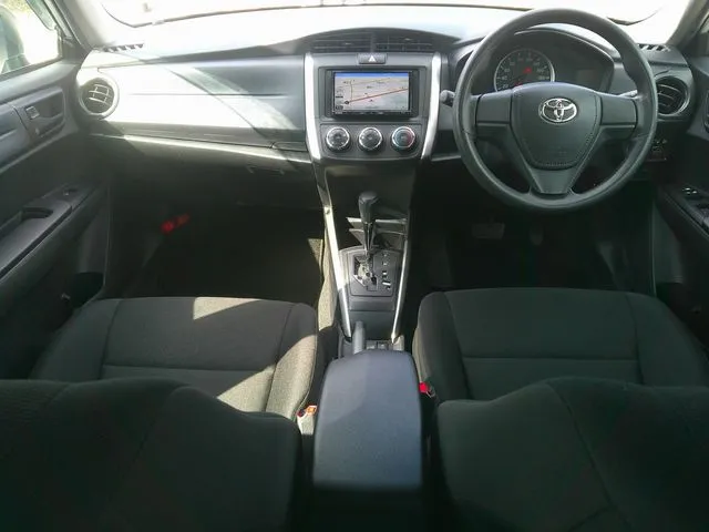 カローラフィールダー 4WD(トヨタ)の車両写真