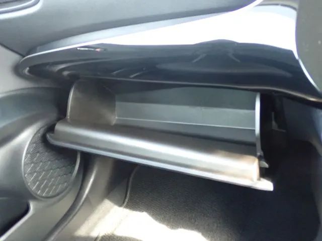 プリウス（トヨタ）の車両写真