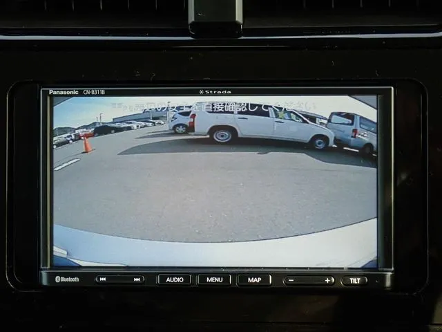 プリウス（トヨタ）の車両写真