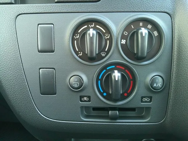 ニッサン　キャラバンＶ　４ＷＤ