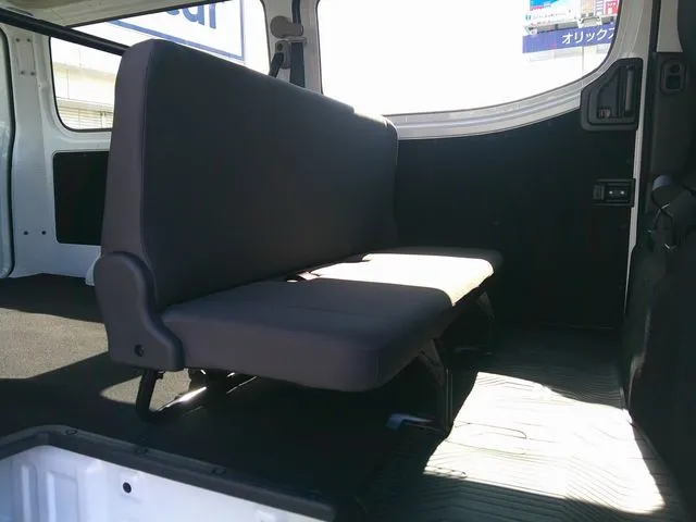 ニッサン　キャラバンＶ　４ＷＤ