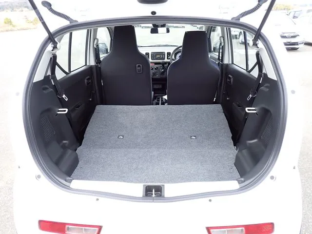 アルト　４ＷＤ（スズキ）の車両写真