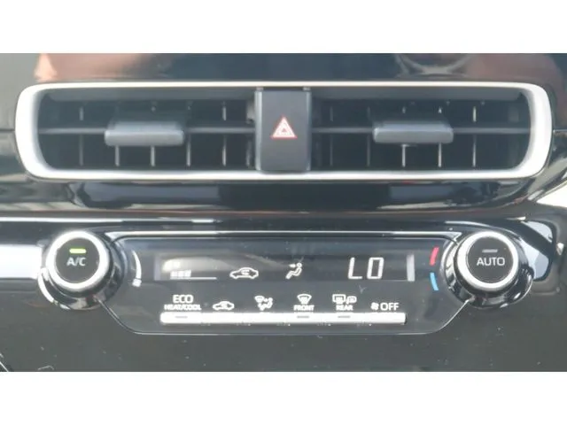 アクア（トヨタ）の車両写真