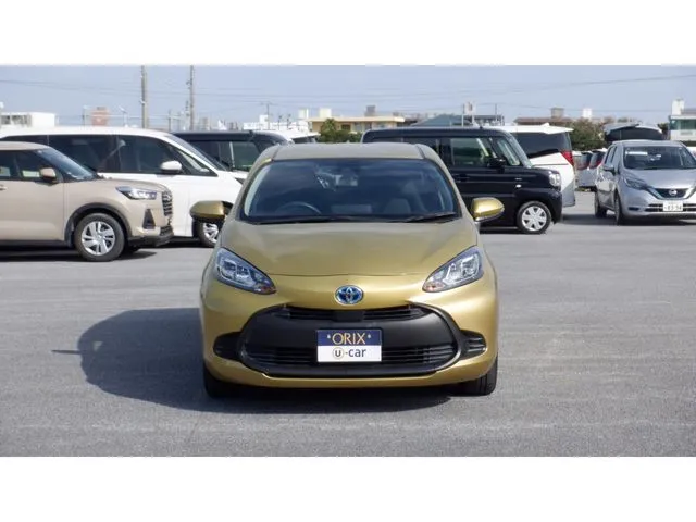 アクア（トヨタ）の車両写真