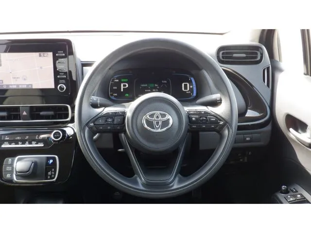 アクア（トヨタ）の車両写真