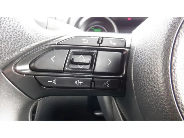 ヤリスクロス　ハイブリッド（トヨタ）の車両写真