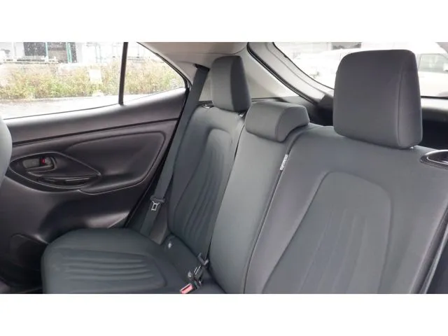 ヤリスクロス　ハイブリッド（トヨタ）の車両写真