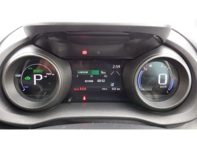 ヤリスクロス　ハイブリッド（トヨタ）の車両写真