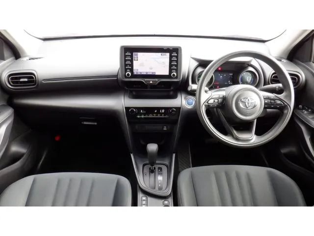 ヤリスクロス　ハイブリッド（トヨタ）の車両写真