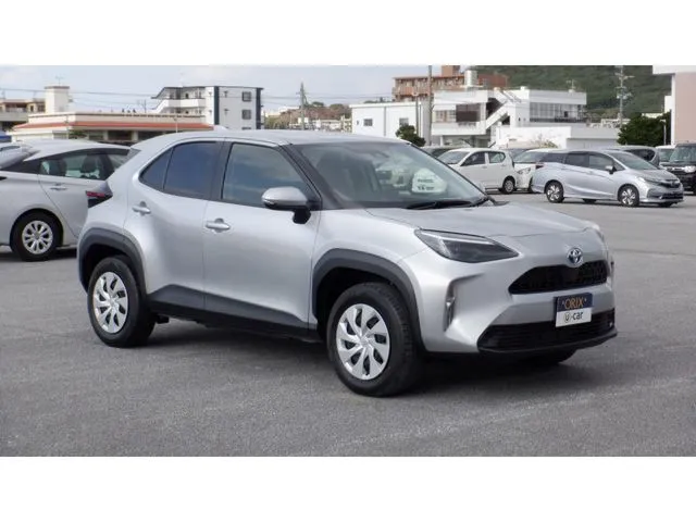 ヤリスクロス　ハイブリッド（トヨタ）の車両写真