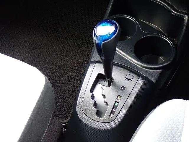 アクア（トヨタ）の車両写真