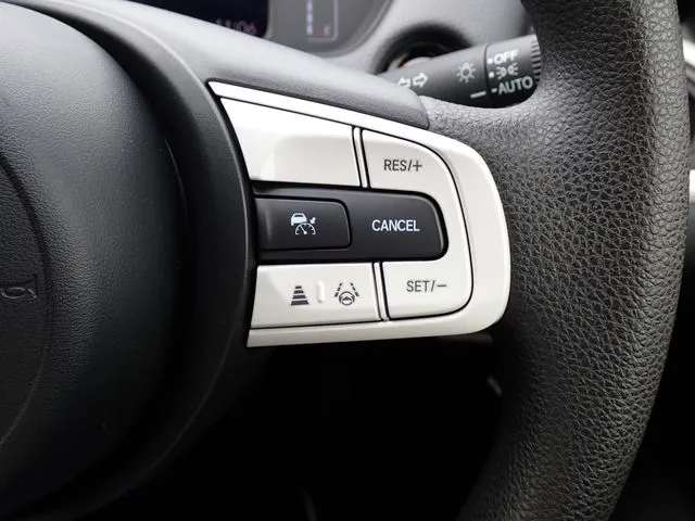 ホンダ　フィット　ｅ：ＨＥＶ