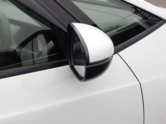 ホンダ　フィット　ｅ：ＨＥＶ