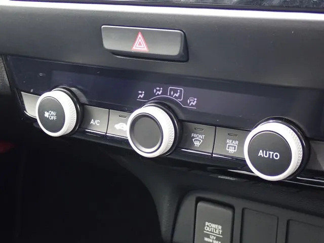 ホンダ　フィット　ｅ：ＨＥＶ