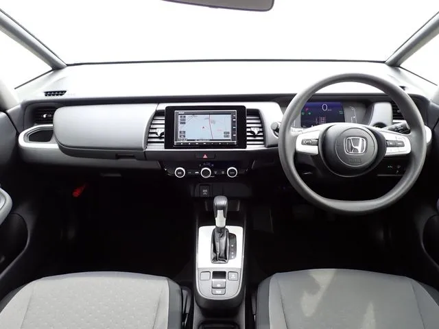 ホンダ　フィット　ｅ：ＨＥＶ
