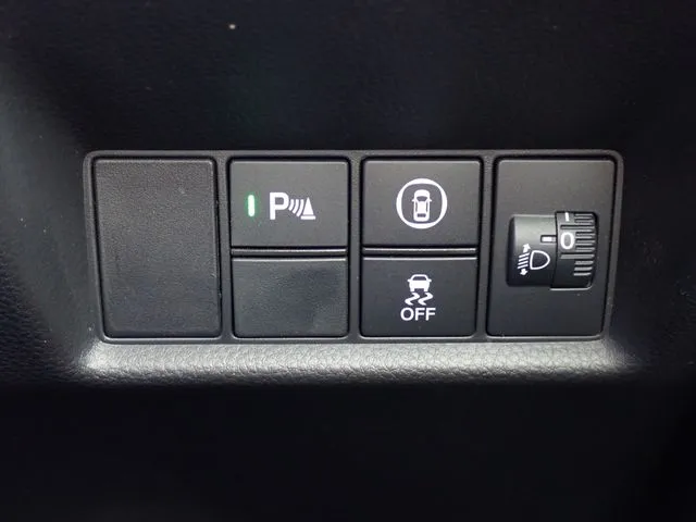 ホンダ　フィット　ｅ：ＨＥＶ