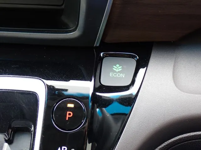 ホンダ　フリードプラス　ハイブリッド