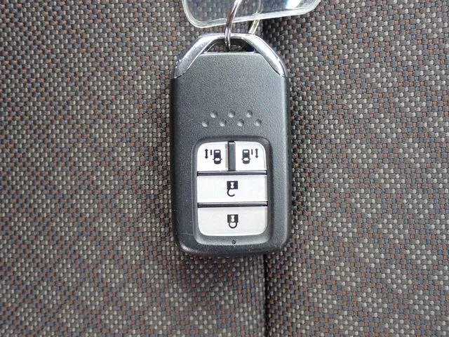 ホンダ　フリードプラス　ハイブリッド