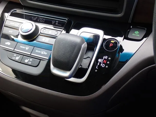 ホンダ　フリードプラス　ハイブリッド