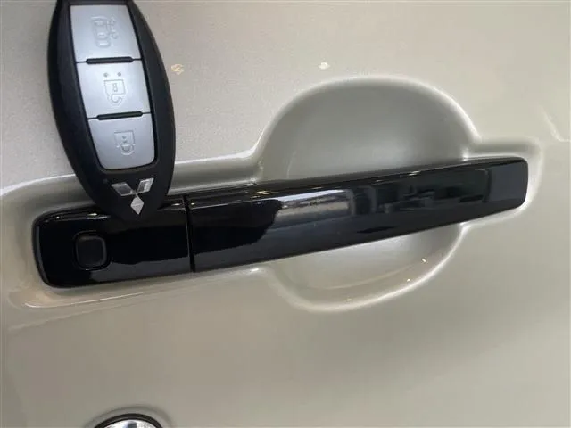 デリカ　ミニ（ミツビシ）の車両写真