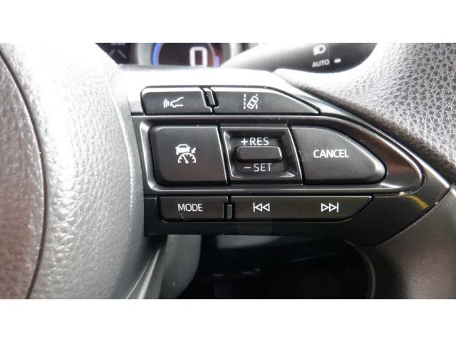 ヤリスクロス　ハイブリッド（トヨタ）の車両写真