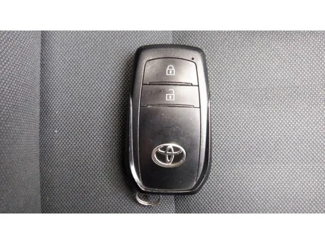 ヤリスクロス　ハイブリッド（トヨタ）の車両写真