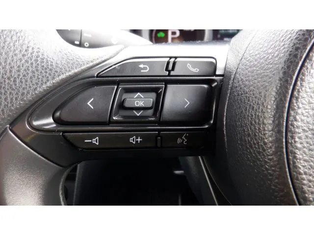 ヤリスクロス　ハイブリッド（トヨタ）の車両写真