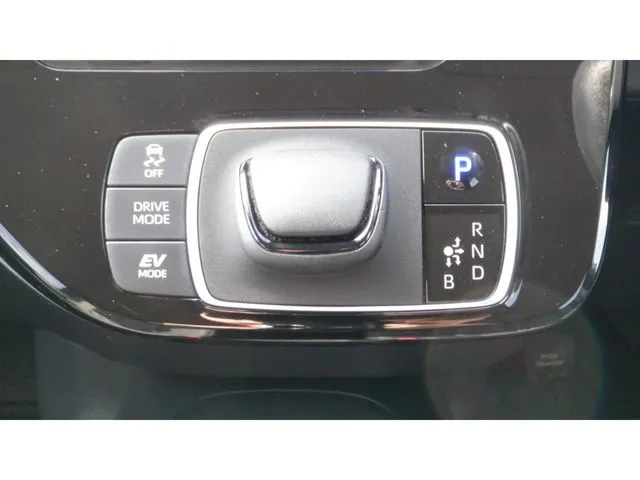 アクア（トヨタ）の車両写真