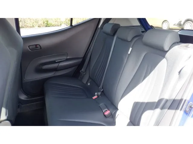 アクア（トヨタ）の車両写真